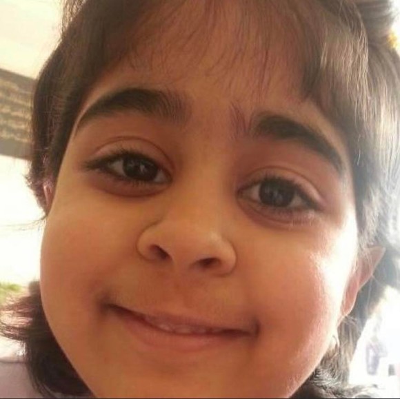 Meet your Posher, Rabia - Picture 1 of 1